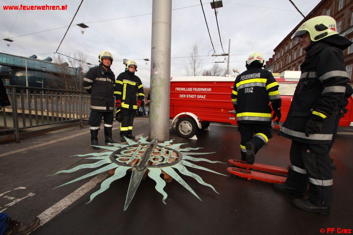 FF Graz 15 Stunden durchgehend im Einsatz