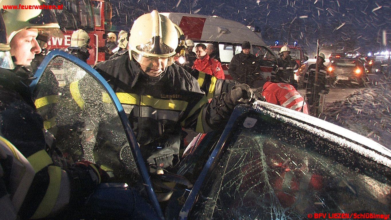 Schwerer Verkehrsunfall bei St. Martin