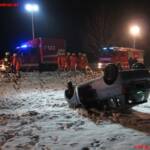 FF St.Georgen im Attergau: Verkehrsunfall im Schneetreiben