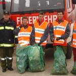 Ohlsdorfer Landesstraße von Feuerwehrjugend gereinigt