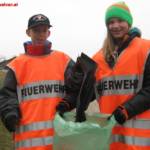 Ohlsdorfer Landesstraße von Feuerwehrjugend gereinigt
