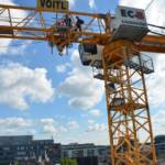 Vogelnest auf Turmdrehkran