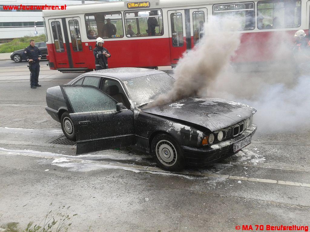 BF Wien: PKW-Brand in Wien-Favoriten