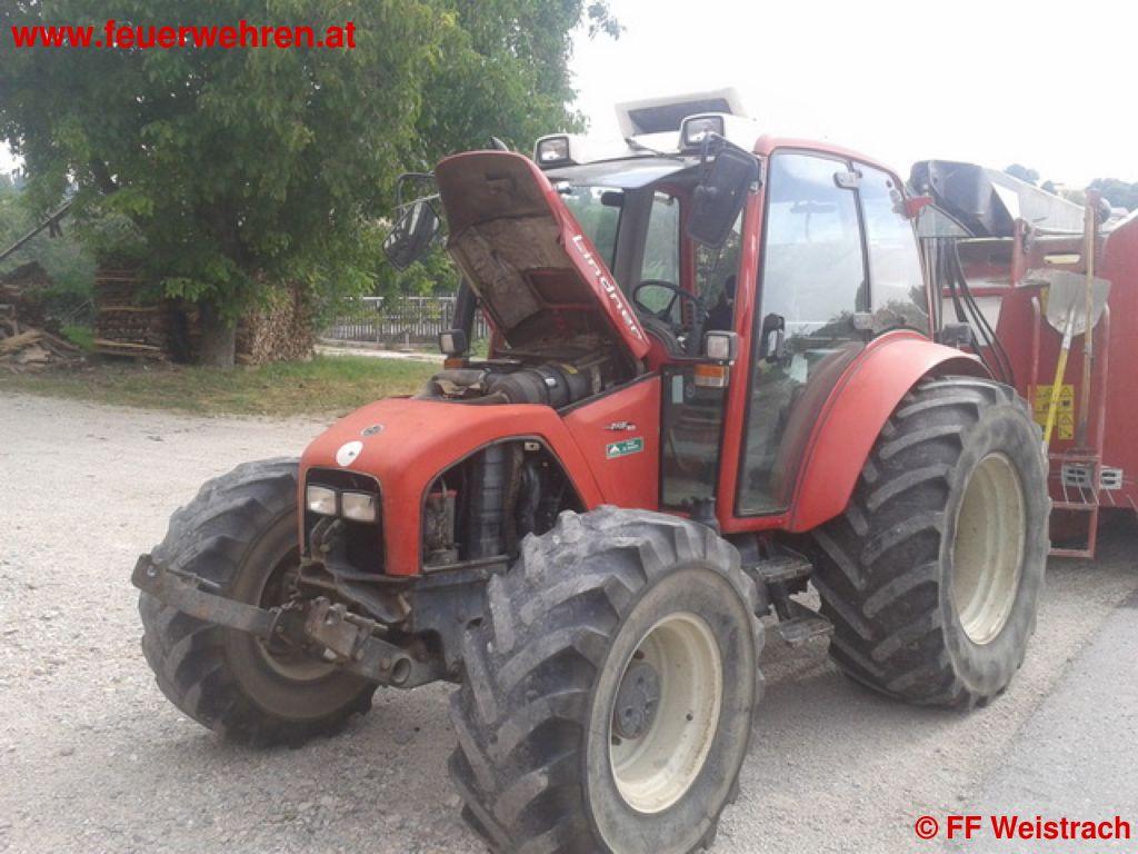 FF Weistrach: Traktorbrand bei Weistracher Feuerwehrmann