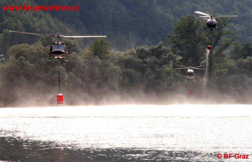 UPDATE: Waldbrand bei Ruine Gösting gelöscht