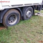 FF Weistrach: Bergung eines 26 Tonnen LKW´s