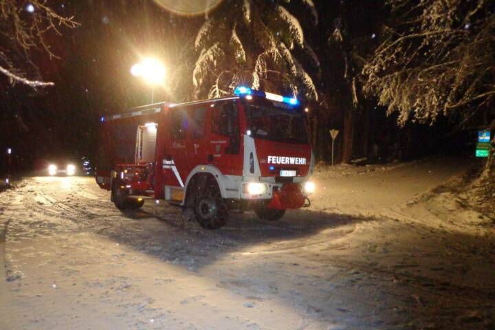 FF Judendorf-Straßengel: Dauereinsatz nach Schneefällen und Eisregen