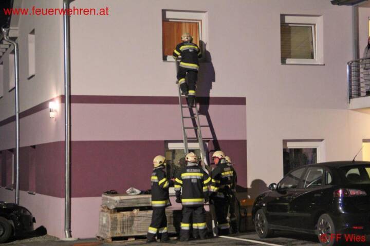 BFVDL: Kleinkind in versperrter Wohnung