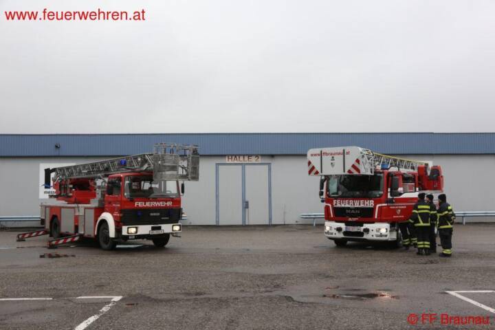 FF Braunau: 2 neue Einsatzfahrzeuge in Dienst