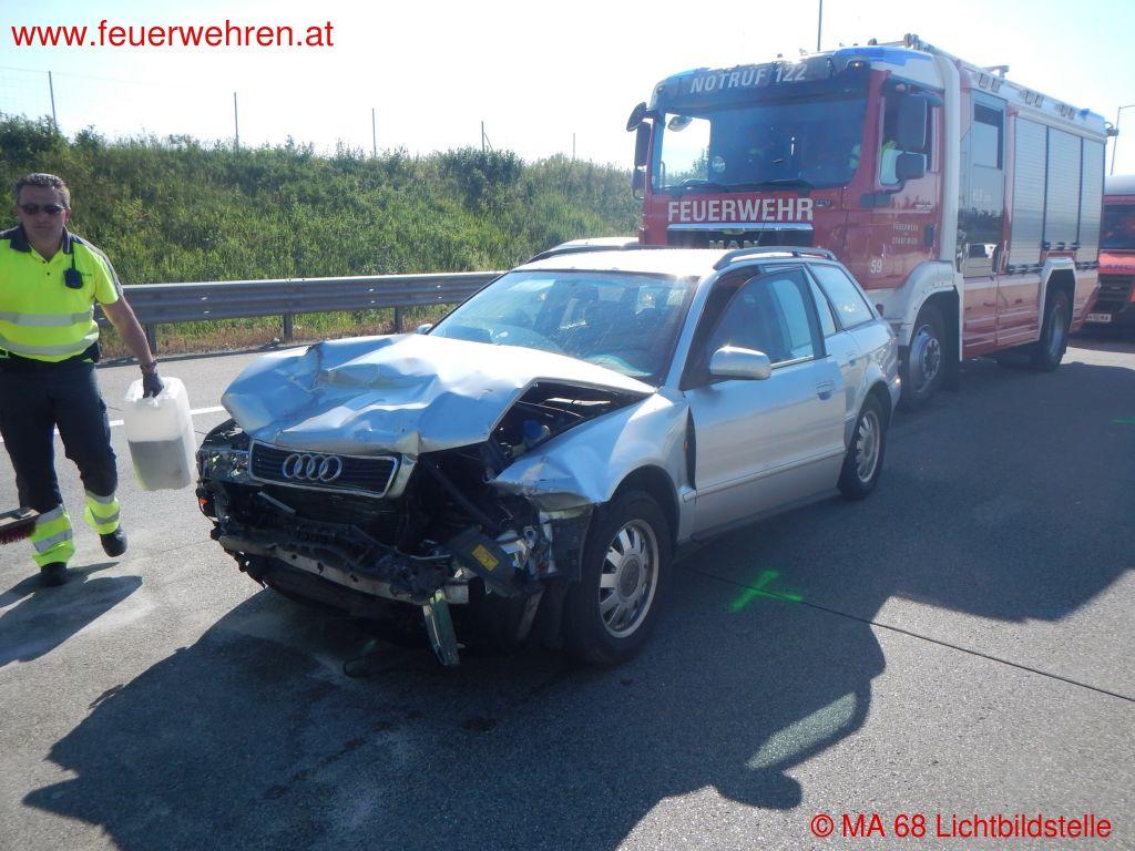 BF Wien: Verkehrsunfall auf S1