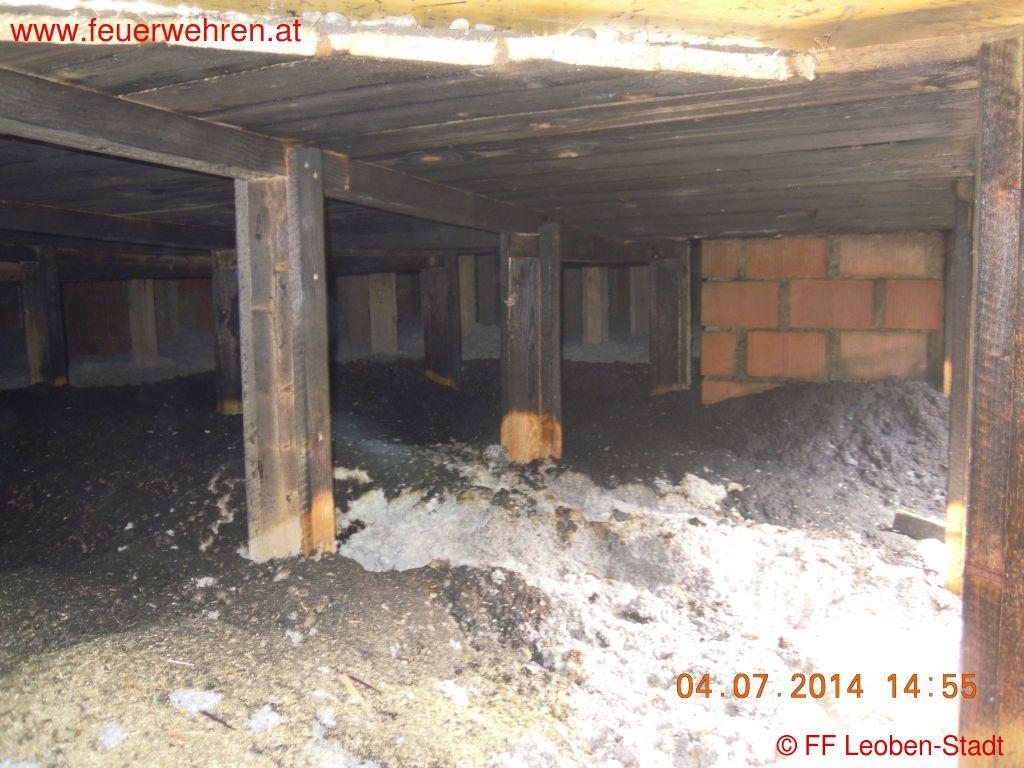 FF Leoben-Stadt: Dachstuhlbrand Heipelweg und Brand Schladnitzgraben