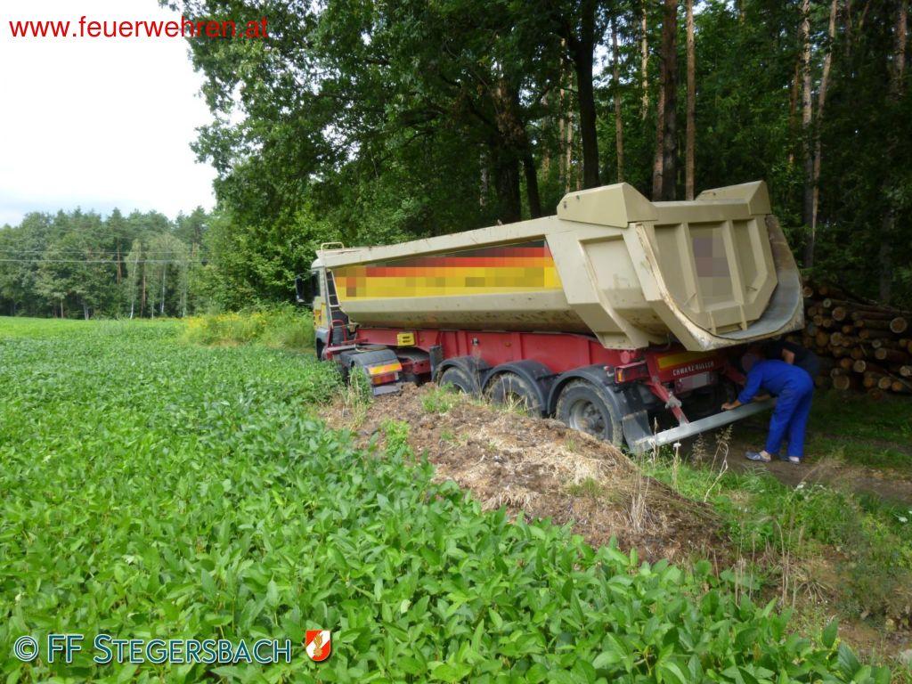 FF Stegersbach: LKW Bergung L386