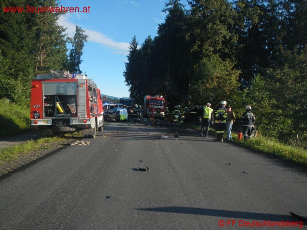 BFVDL: Schwerer Verkehrsunfall auf der B76 im Bereich Hollenegg