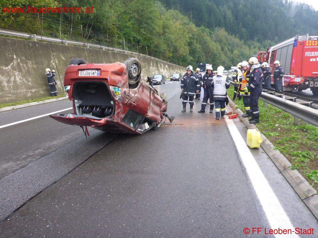 FF Leoben-Stadt: VU S6 Fahrtrichtung Bruck Höhe Auwald