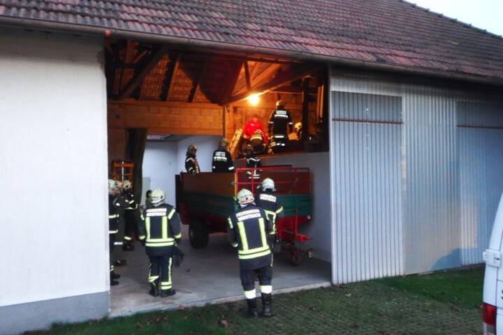 FF Weistrach: Personenrettung vom Heuboden