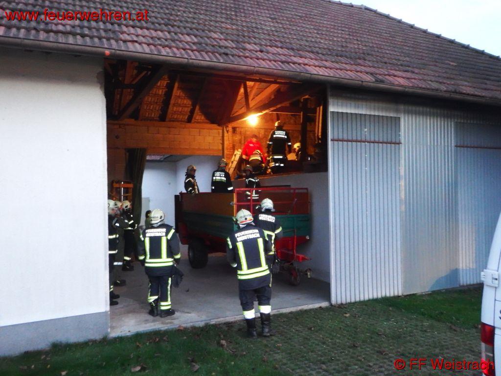 FF Weistrach: Personenrettung vom Heuboden