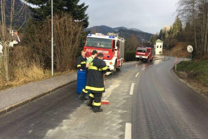 FF Hinterstoder: Feuerwehreinsatz wegen überfülltem Heizöltank