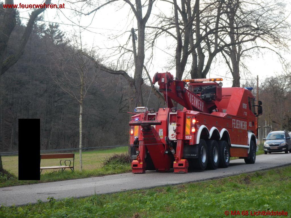 BF Wien: Versunkener LKW – Freundlichkeit mit Folgen