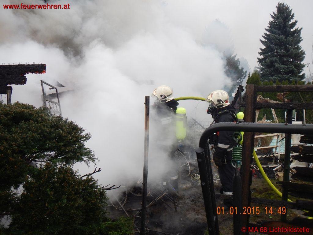 BF Wien: 5 Brände in Wien am Neujahrstag