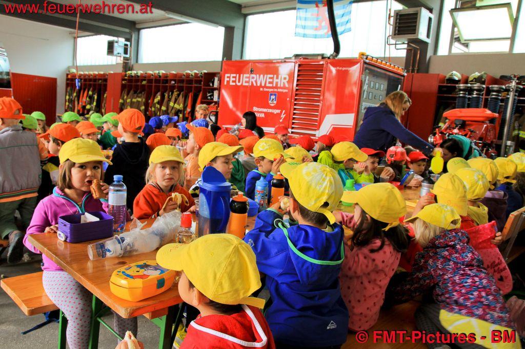 FF St. Georgen i.A.: Kindergarten besucht die FF