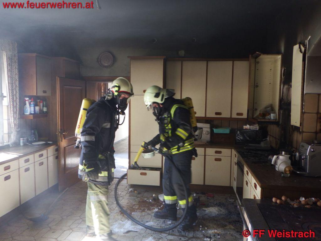 FF Weistrach: Küchenbrand in Weistrach