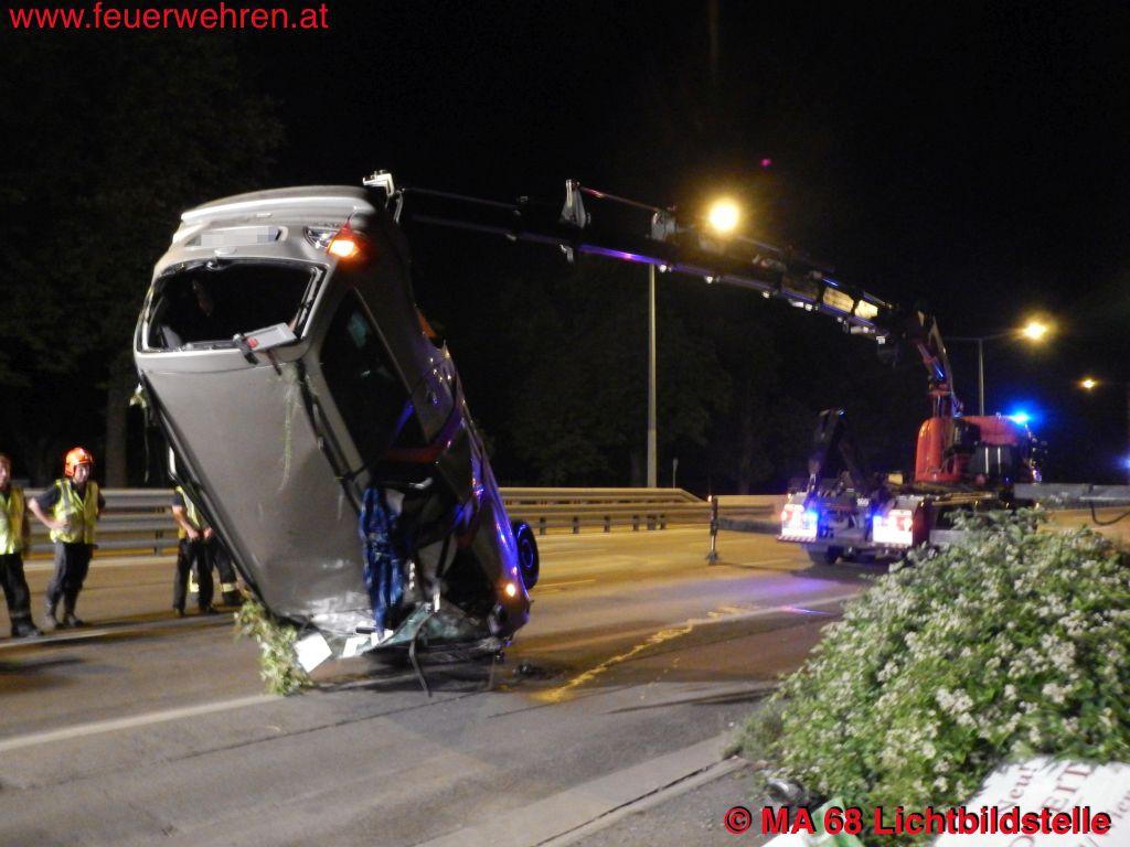 BF Wien: Verkehrsunfall in Wien Hietzing