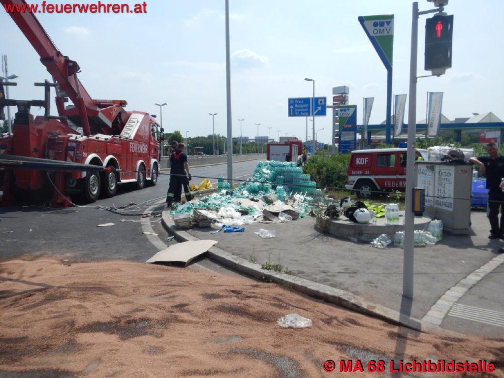 BF Wien: Verkehrsunfall auf der S2