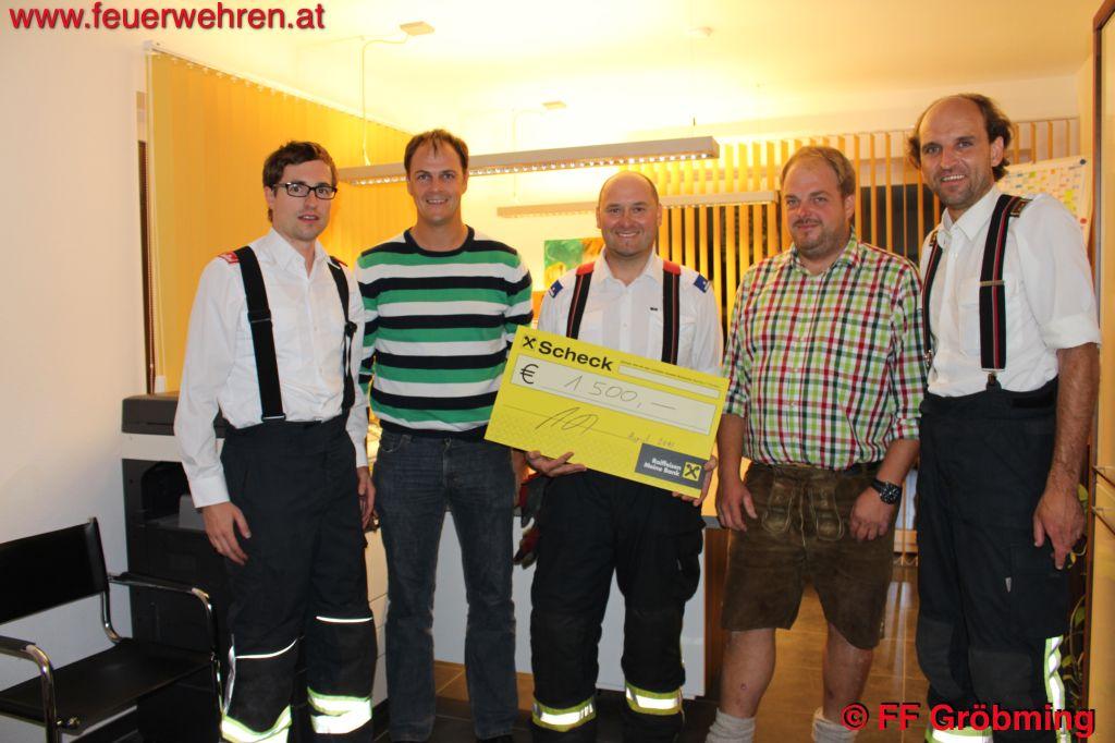 BFV Liezen: Großzügige Spende an FF Gröbming übergeben