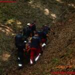 BF Wien: Mann stürzt in unwegsamen Gelände 30 Meter ab