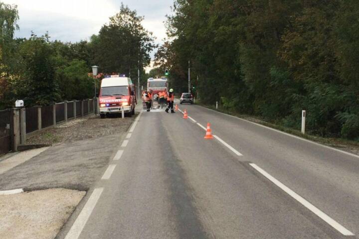 FF Steinabrückl: Schadstoffeinsatz auf der L151 in Steinabrückl