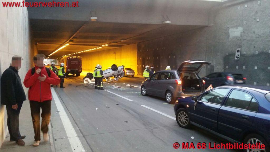 BF Wien: Verkehrsunfall A23
