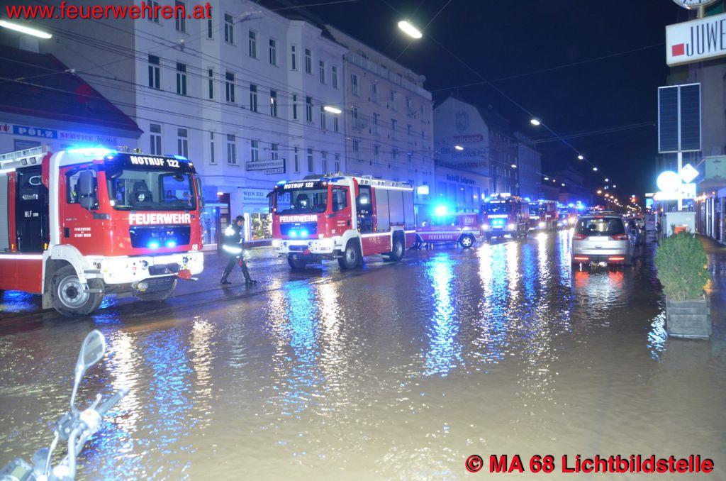 BF Wien: Wasserrohrbruch Floridsdorf