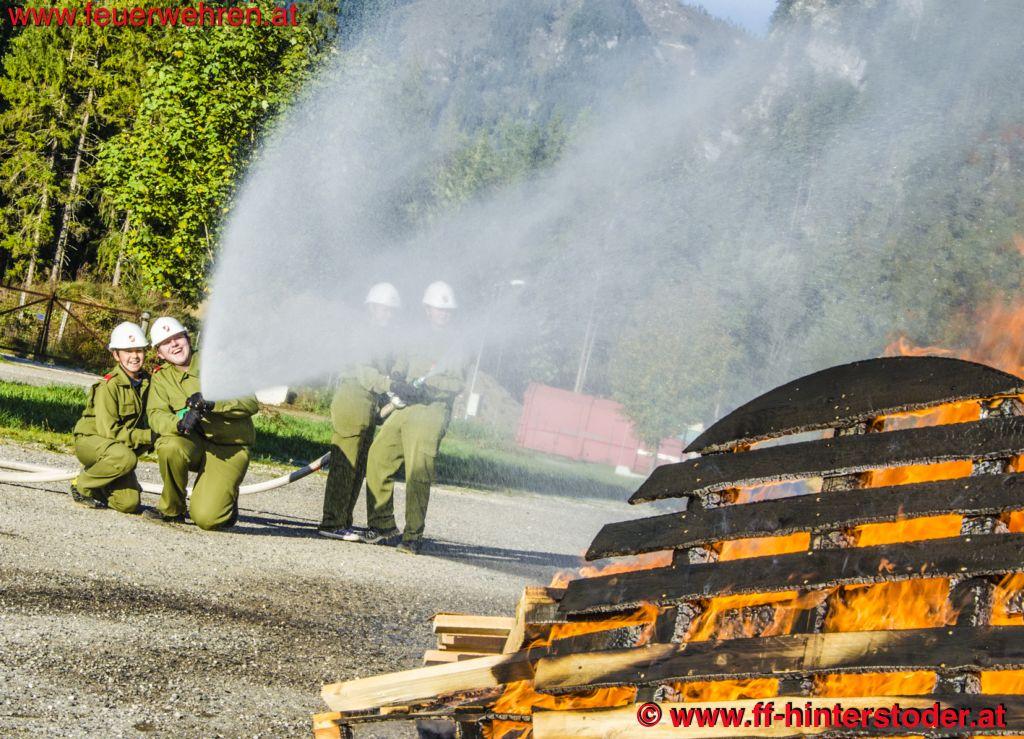 FF Hinterstoder: Actionreiche Übung der Feuerwehrjugend