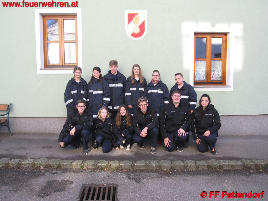 FF Pettendorf: Feuerwehrjugend sammelte Geld für Licht ins Dunkel