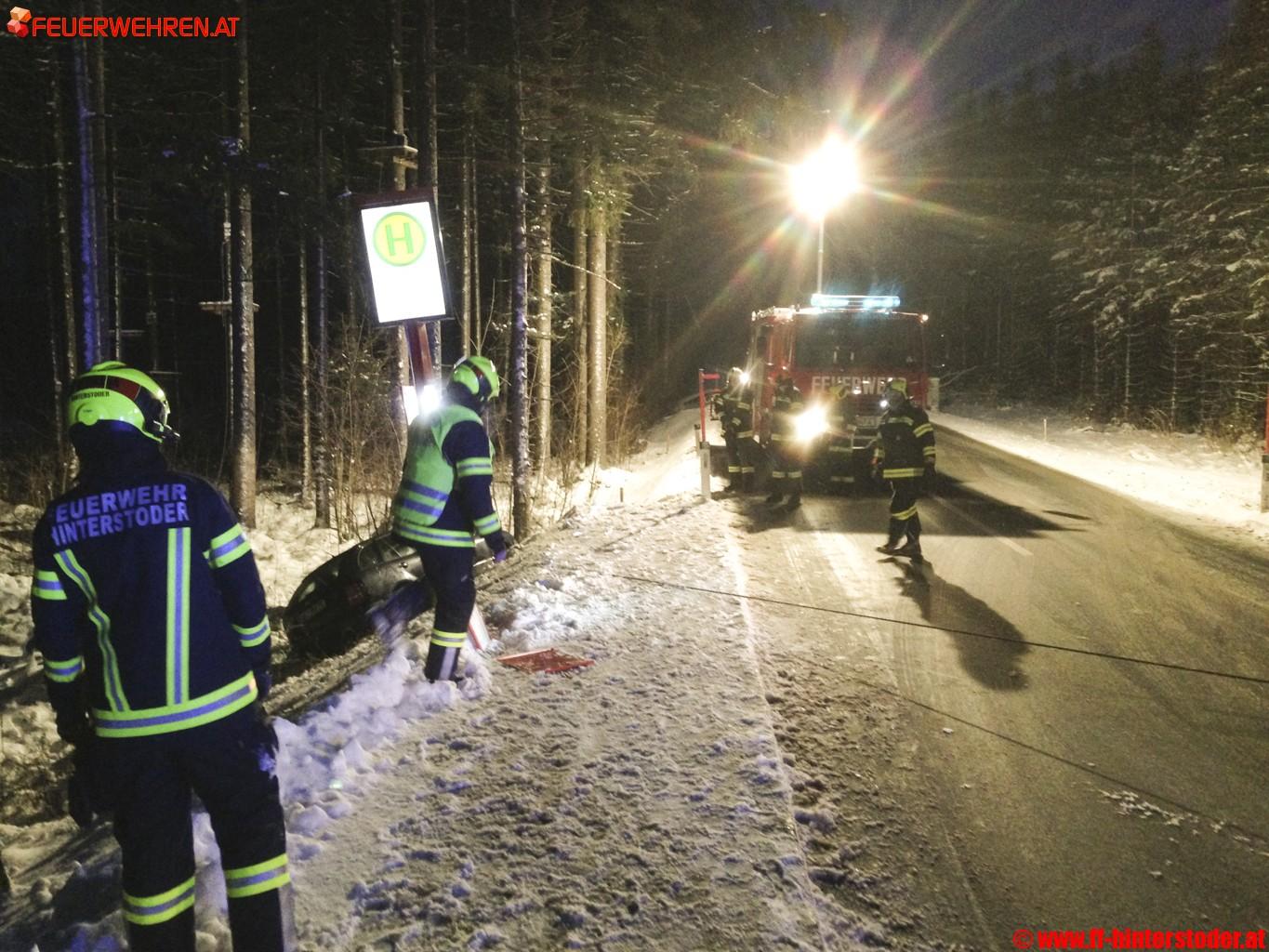 FF Hinterstoder: Verkehrsunfall endet glimpflich