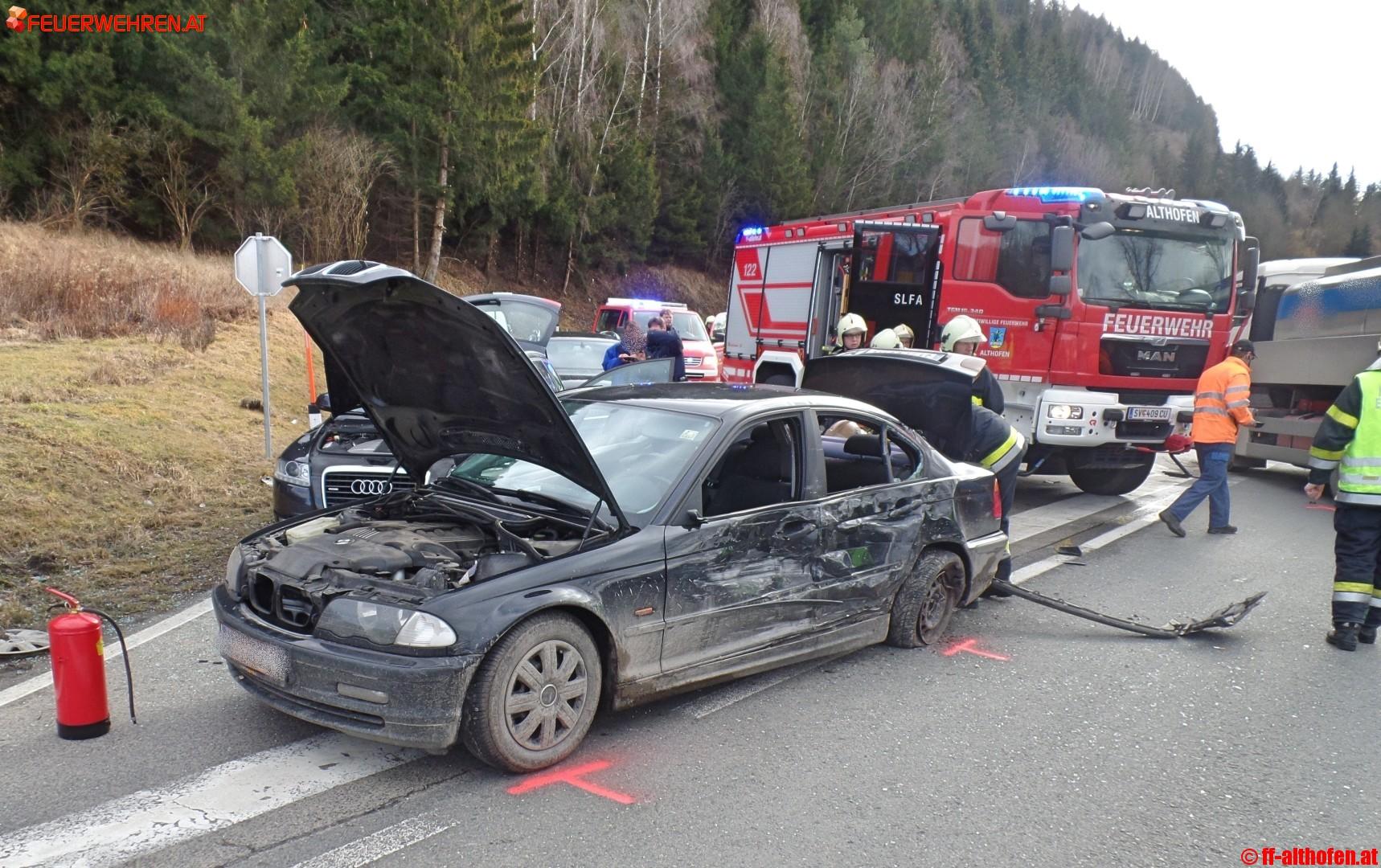 FF Althofen: Verkehrsunfall auf B317