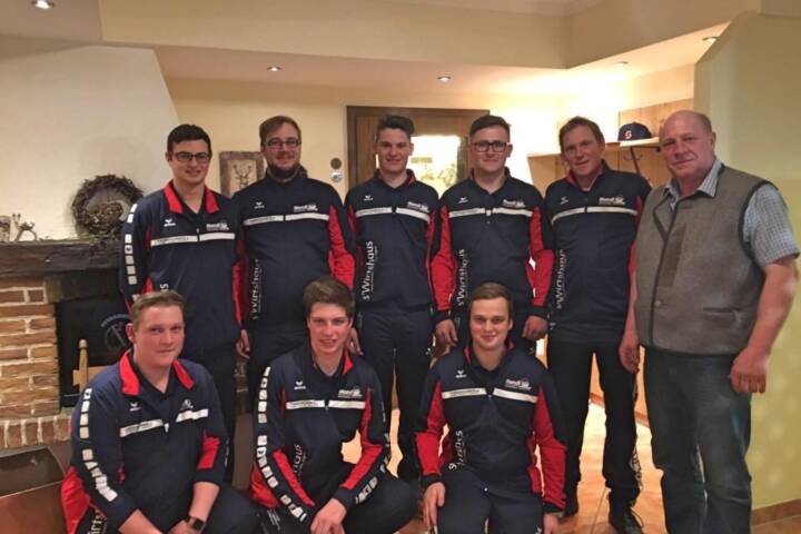 Bewerbsgruppe FF Gröbming neu eingekleidet