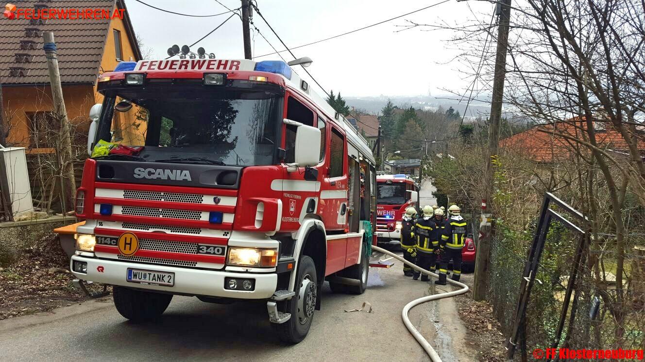 FF Klosterneuburg: Brennende Hütte