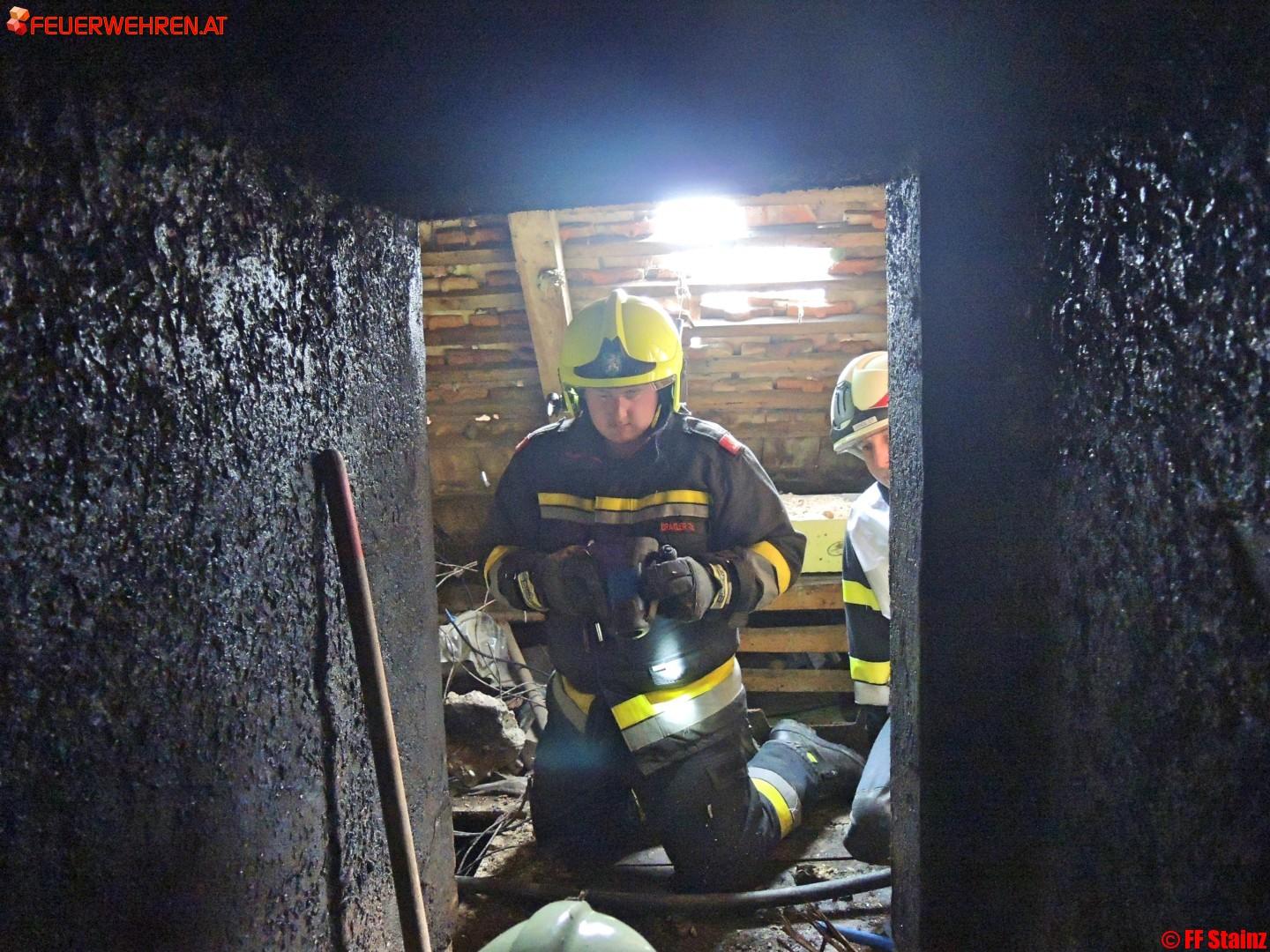 FF Stainz: Brand in Zwischendecke