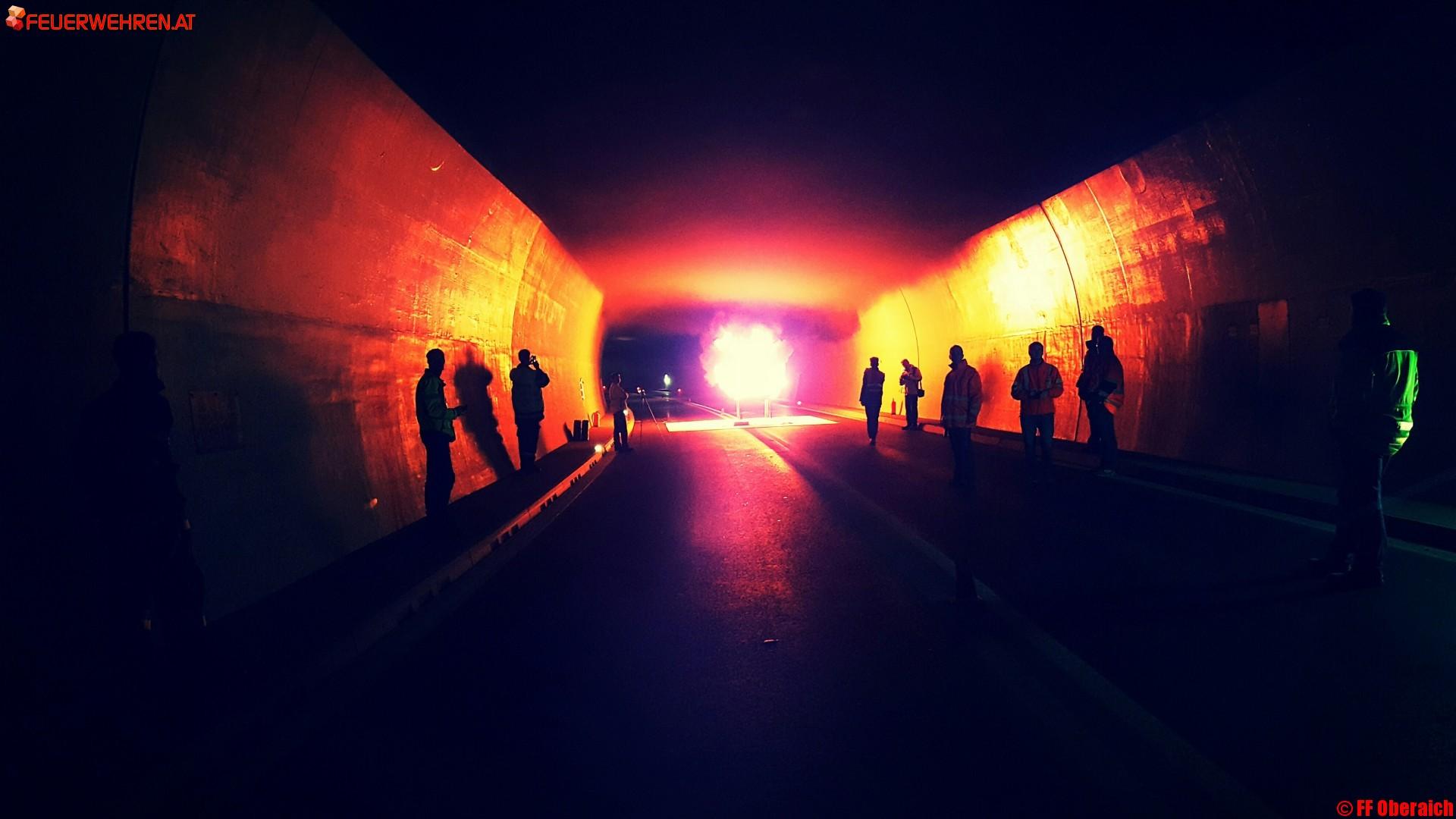 Brandversuche auf der S6 in den Tunnel Bruck und St. Ruprecht