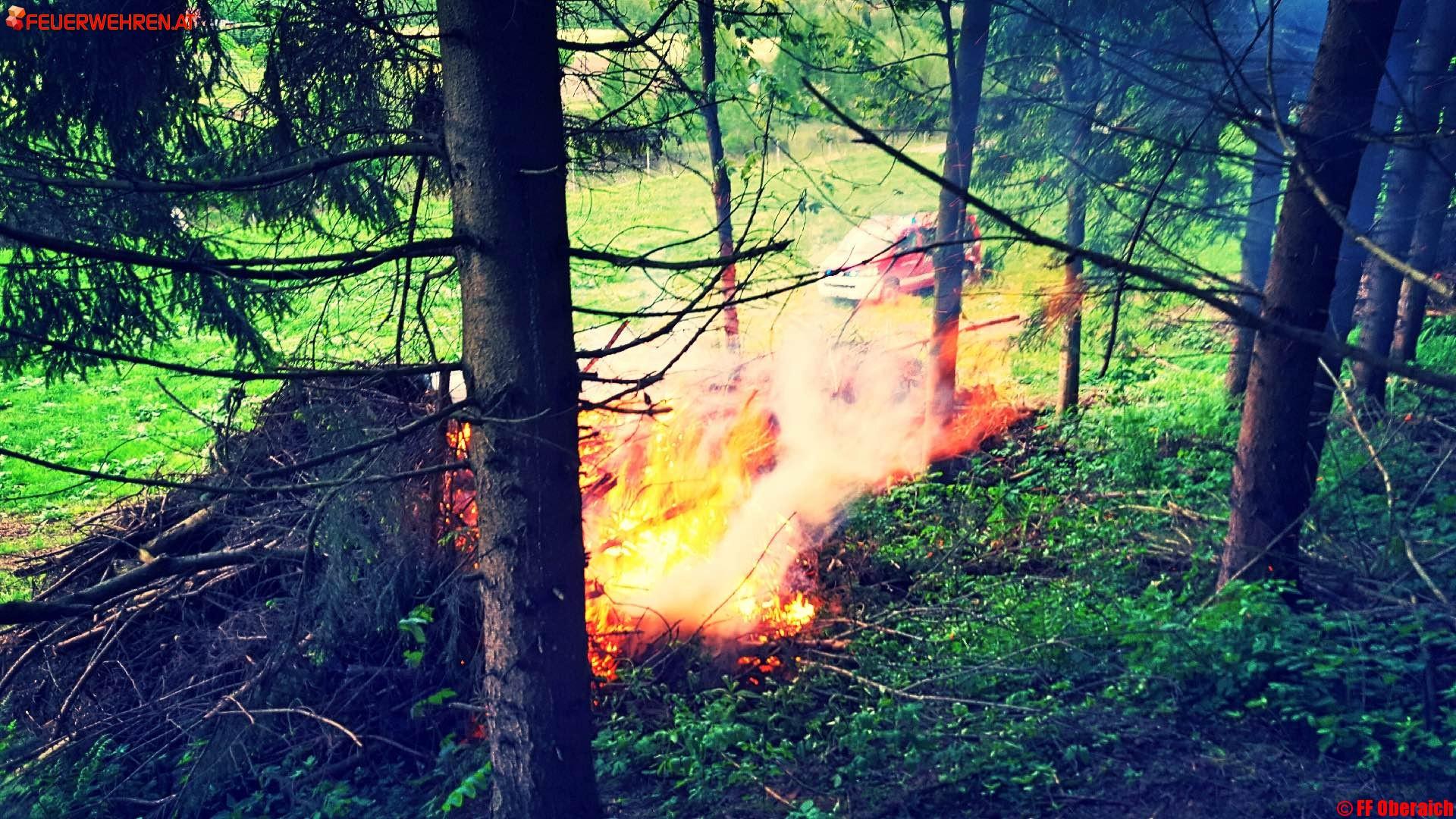 FF Oberaich: Waldbrand in Oberaich
