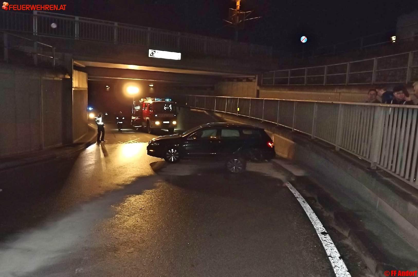 FF Andorf: Brandeinsatz und Verkehrsunfall