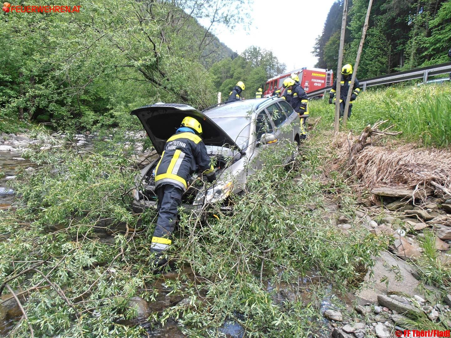 FF Thörl: Verkehrsunfall mit verletzter Person