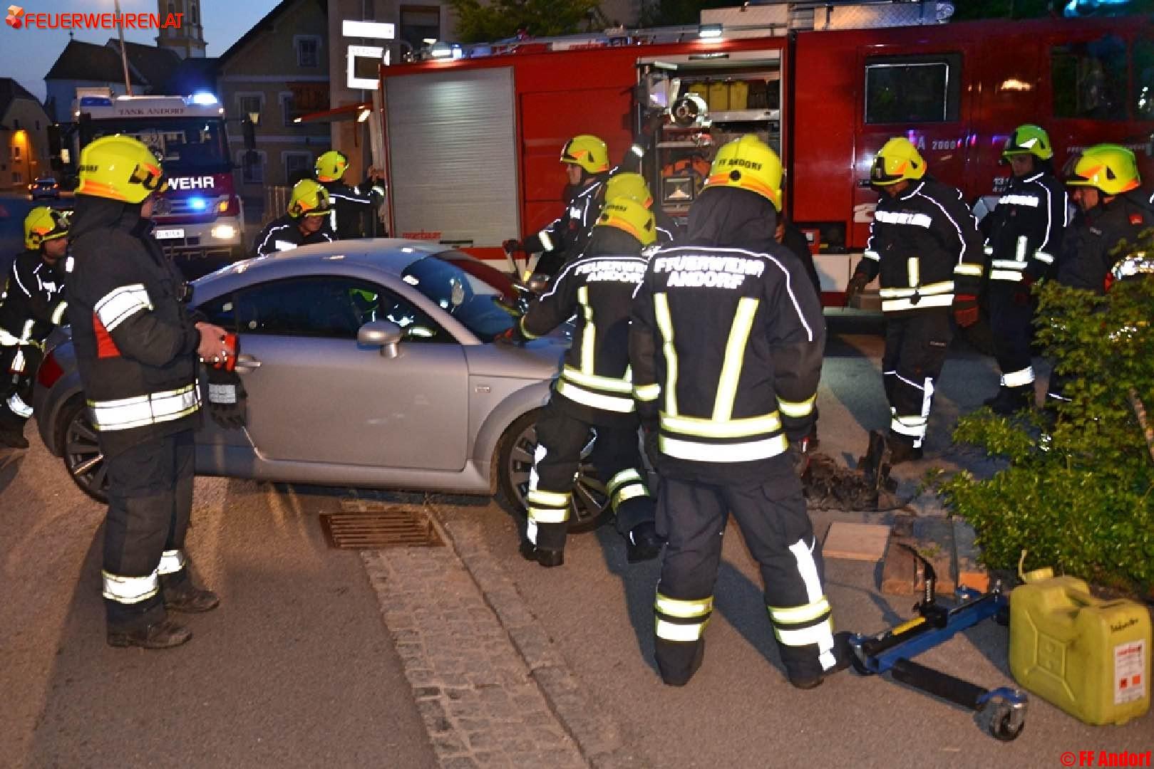 FF Andorf: Verkehrsunfall im Ortsgebiet