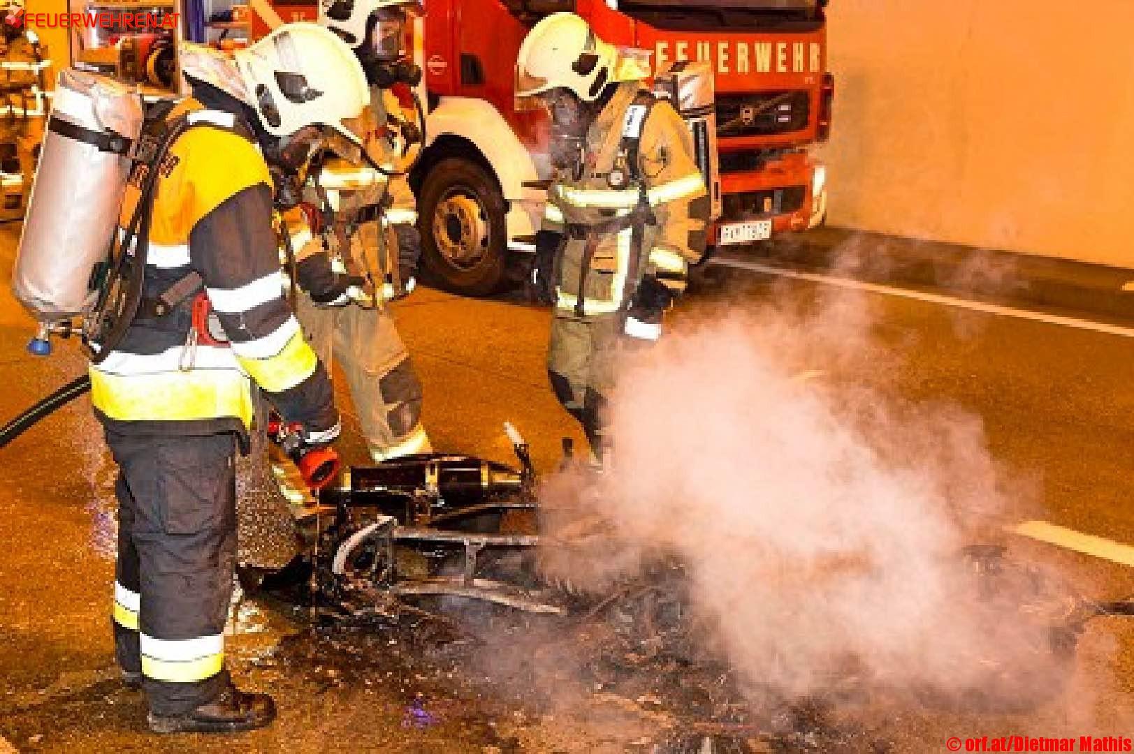 FF Frastanz: Tödlicher Motorradunfall im Ambergtunnel