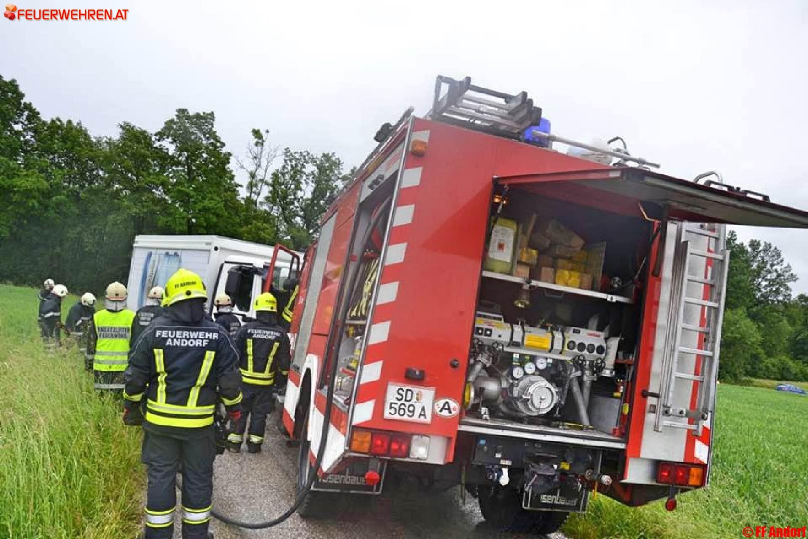FF Andorf: Fahrzeugbergung in Andorf
