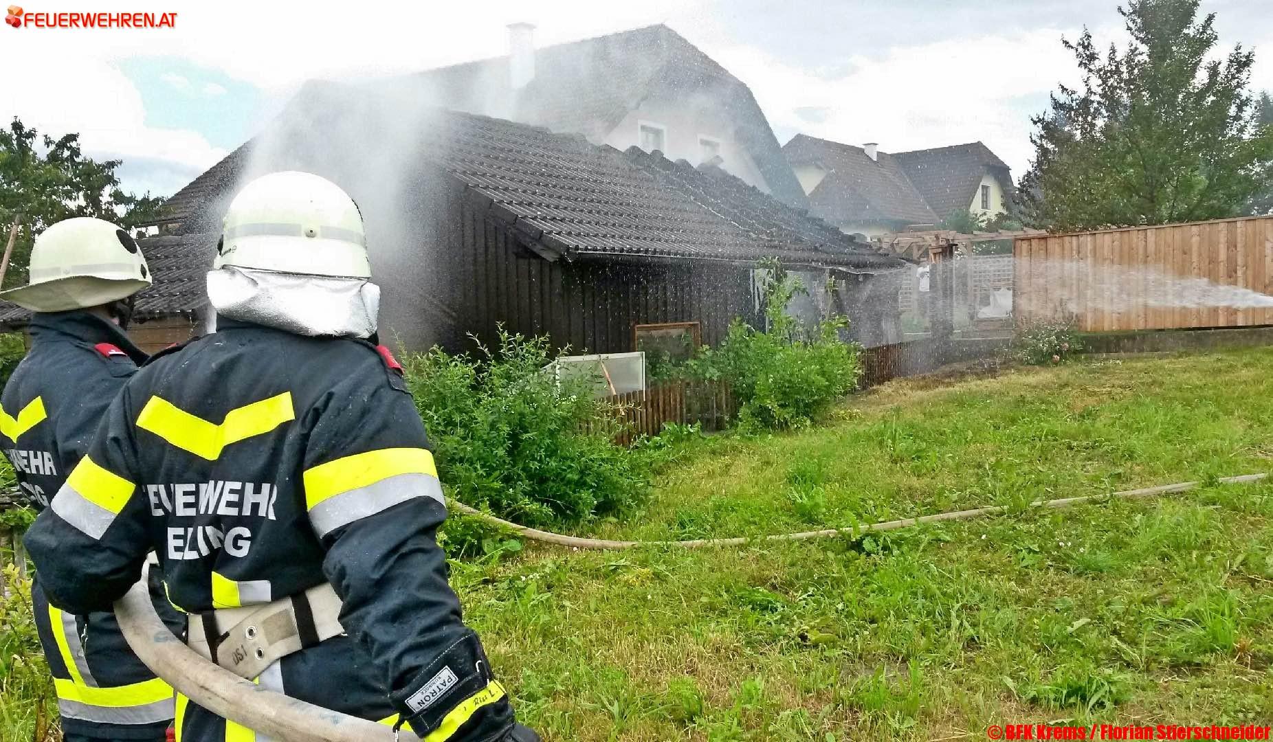 BFK Krems: Gartenhüttenbrand in Taubitz