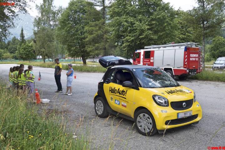 FF Hinterstoder: Aktion „Hallo Auto“