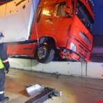 BF Wien: Unfall Sattelzug