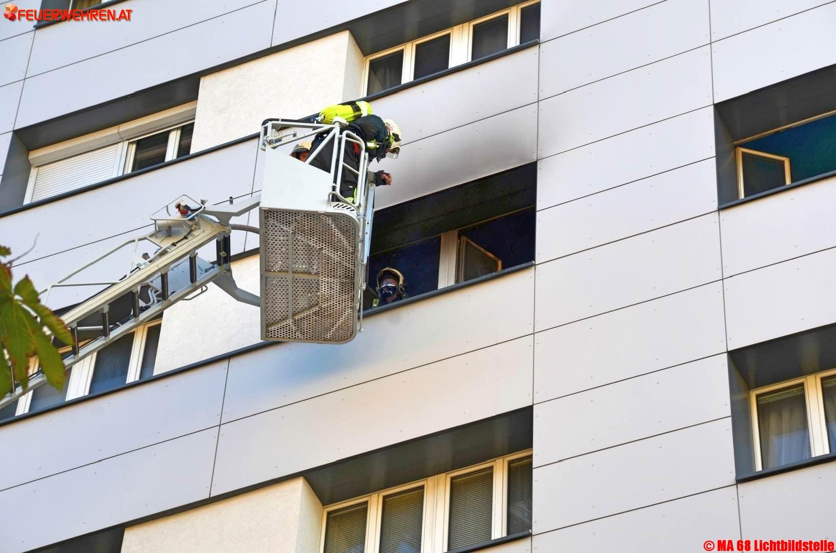 BF Wien: Zimmerbrand im 5.Stock eines Hochhauses nahe Praterstern